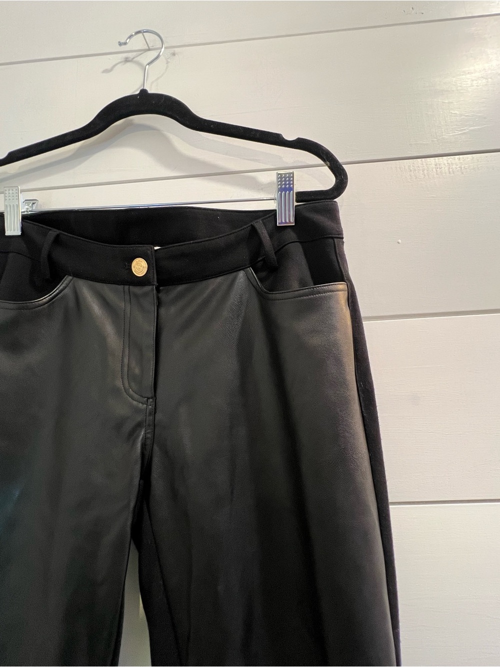 Michael Kors Black Women's Vegan Leather accent stretch pants Size 4